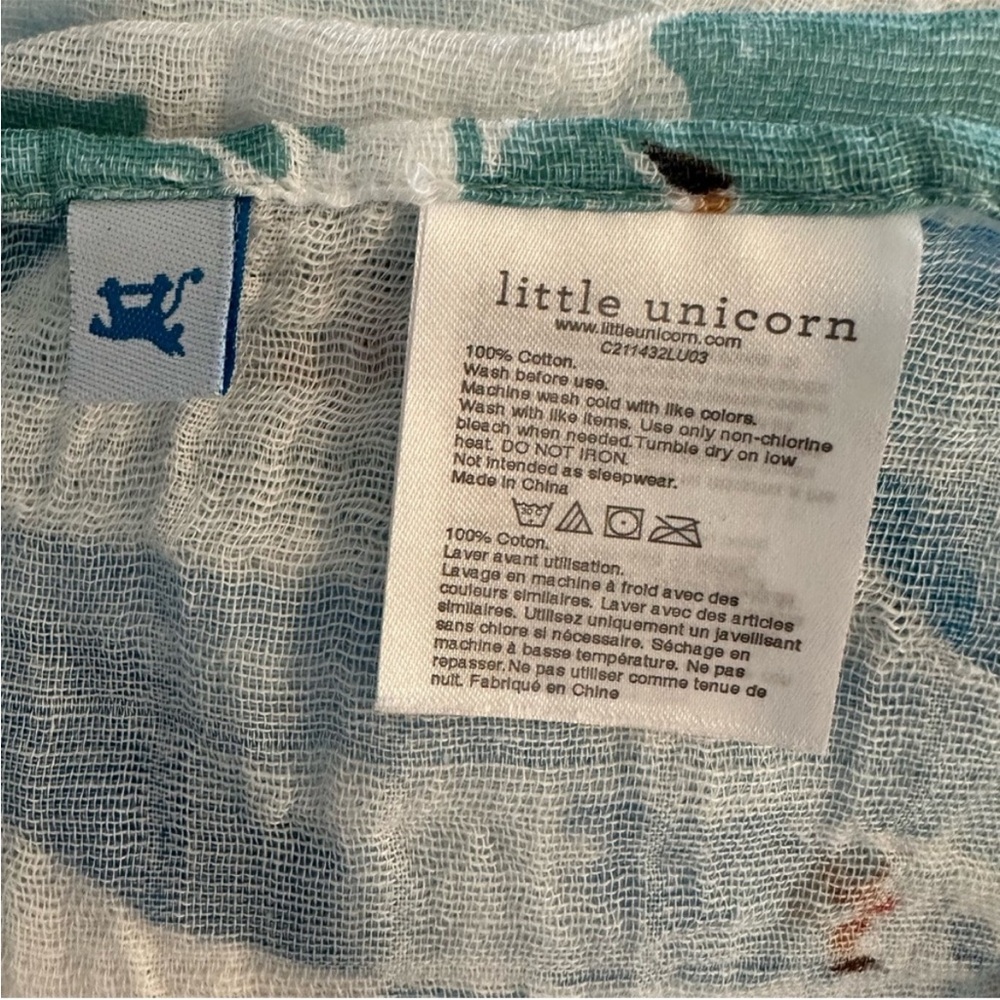 Little Unicorn Tropical Leaf and Surf Print muslin swaddle blankets - Picture 4 of 4